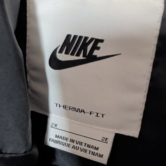 Nike Black Puffer Jacket - Picture 2 of 7